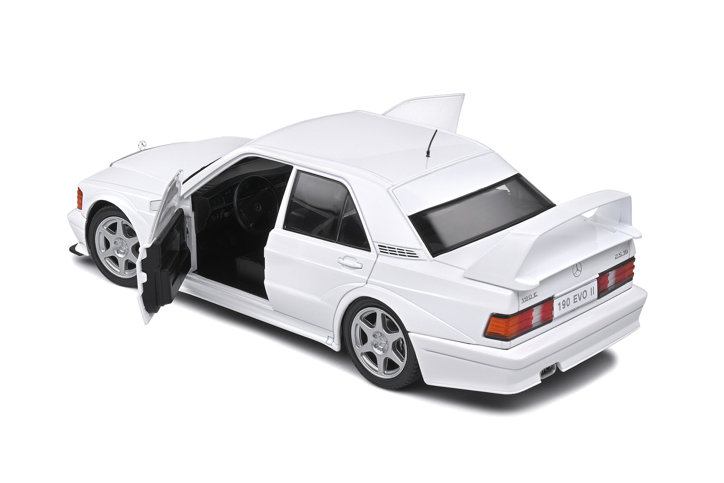 SOLIDO 1:18 SCALE MODEL CAR MERCEDES 190E EVO2