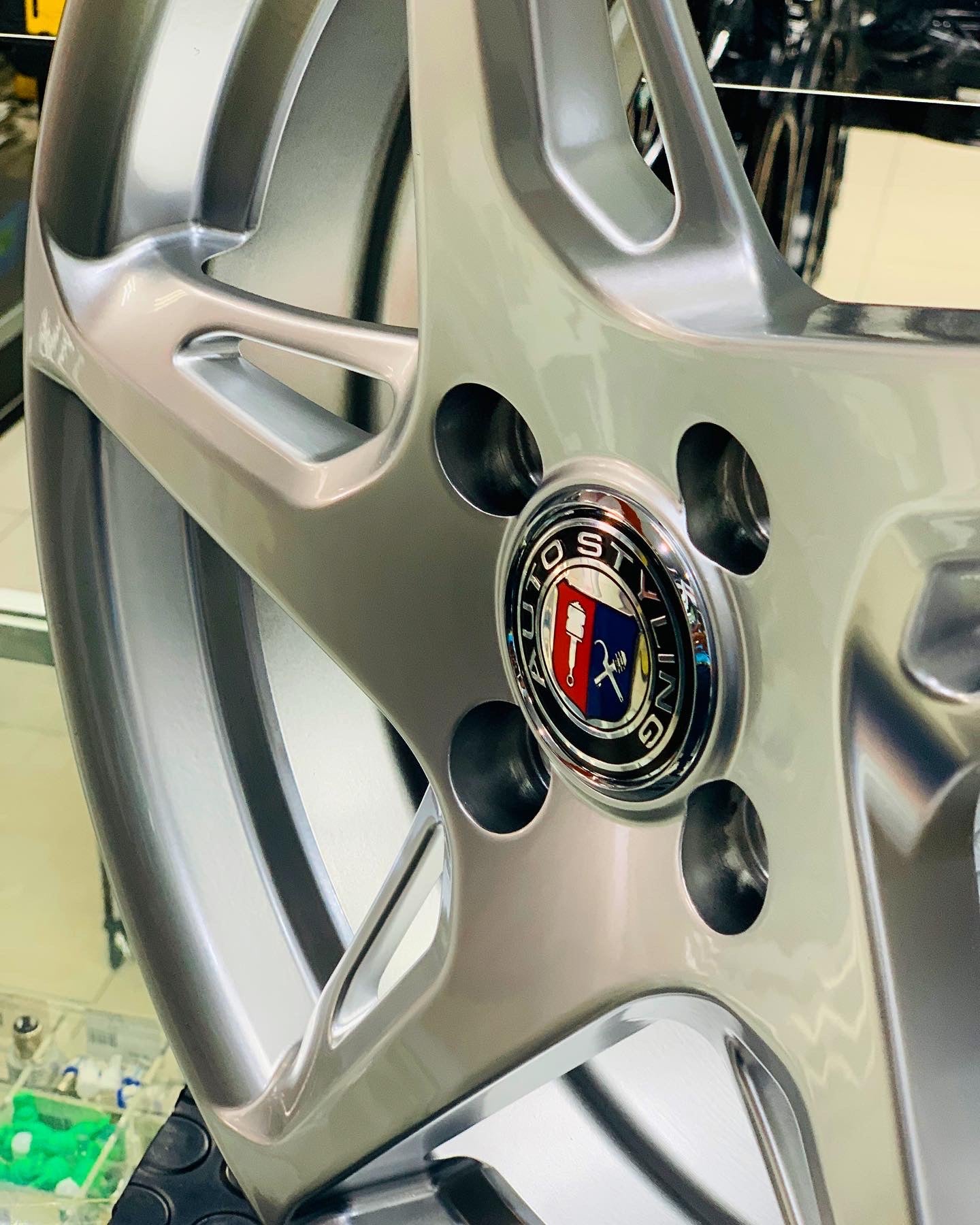 15” AS-458 SILVER