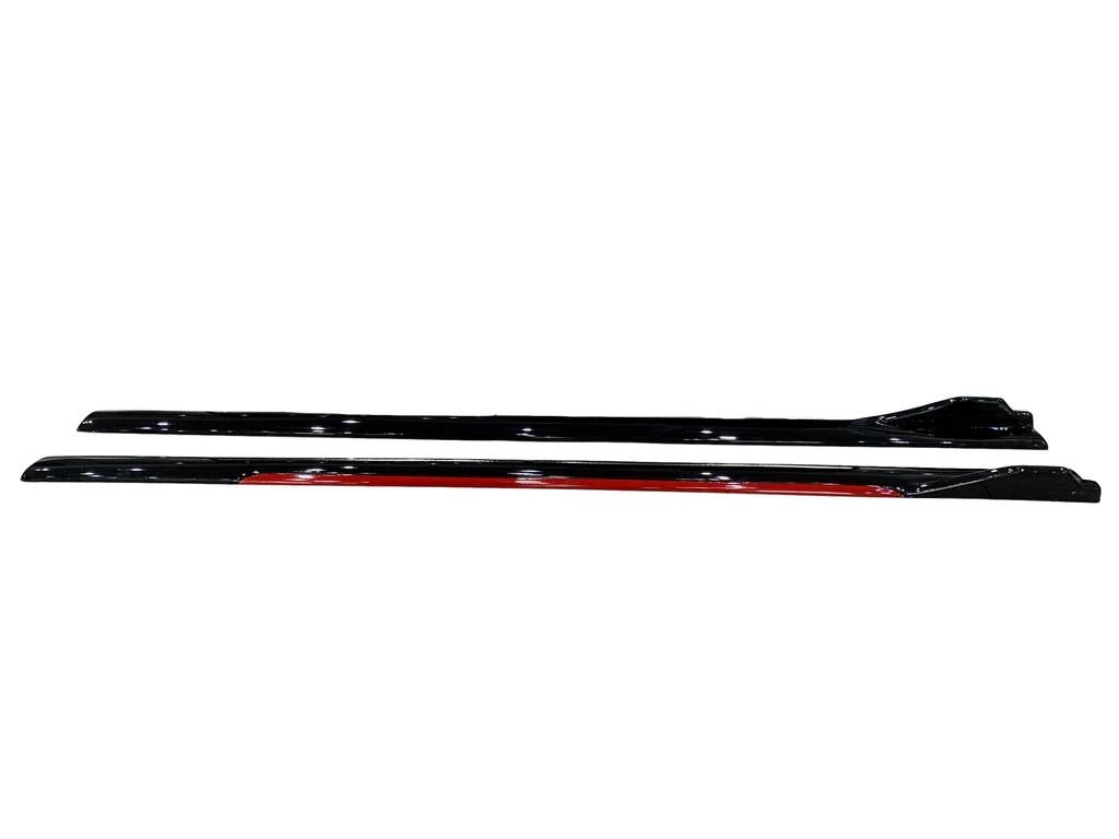 Universal Side Skirt with Red Accent - Autostyling Klerksdorp