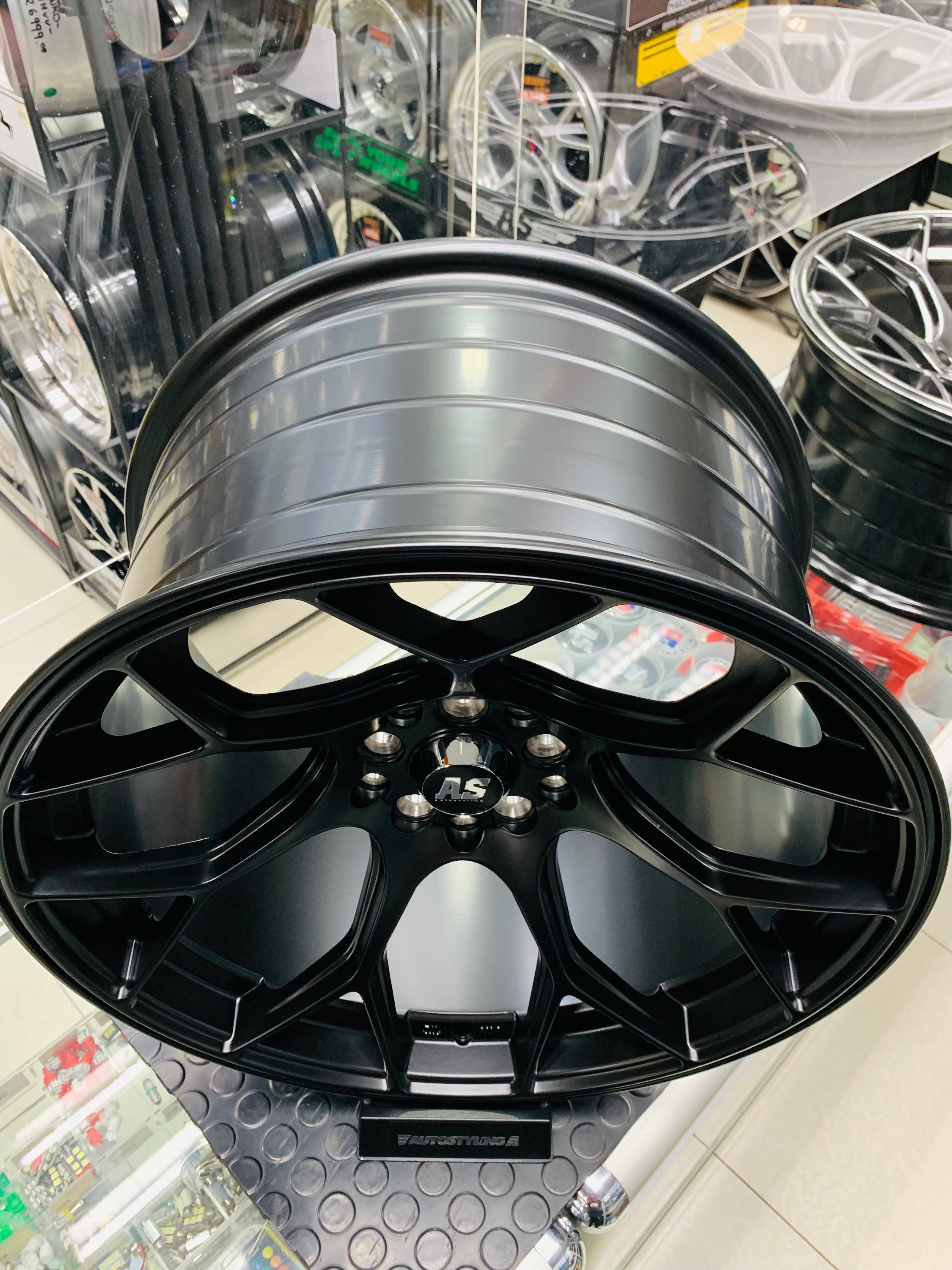 17” AS 28 XXR