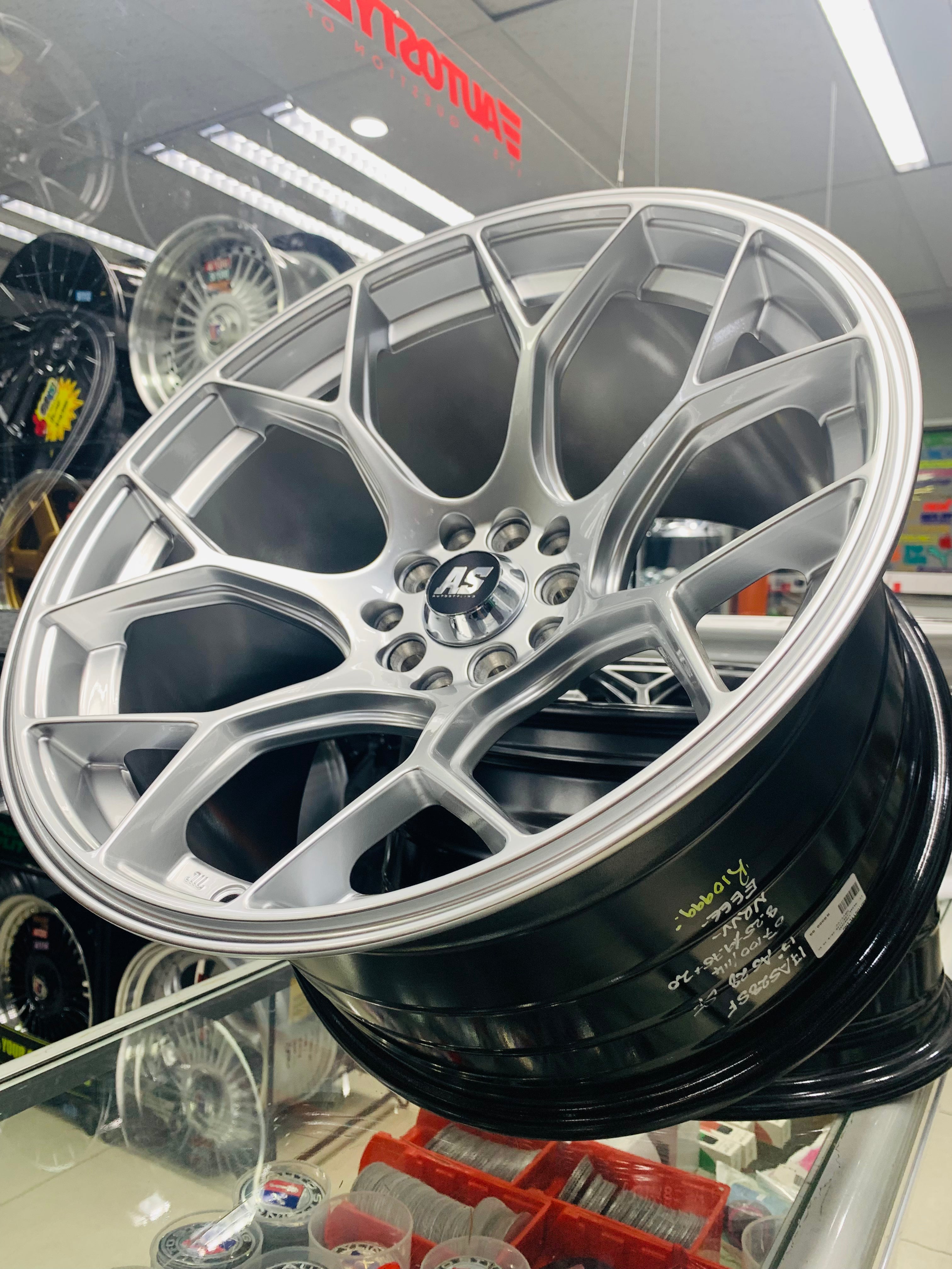17” AS 28 XXR