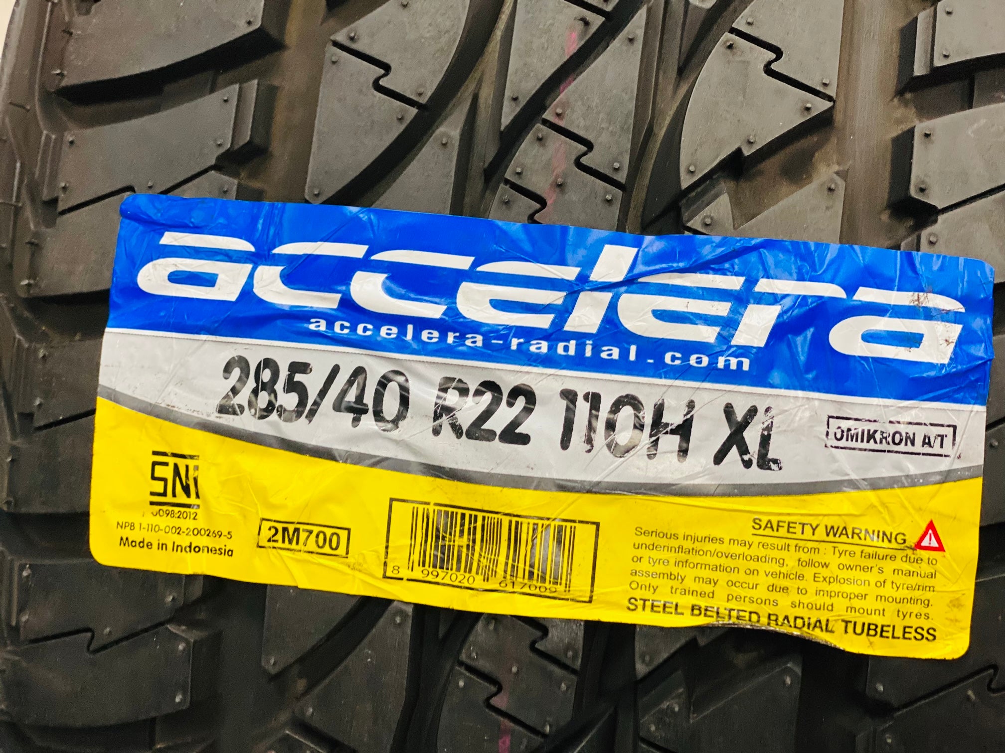 285/40/22 Accelera A/T tyres