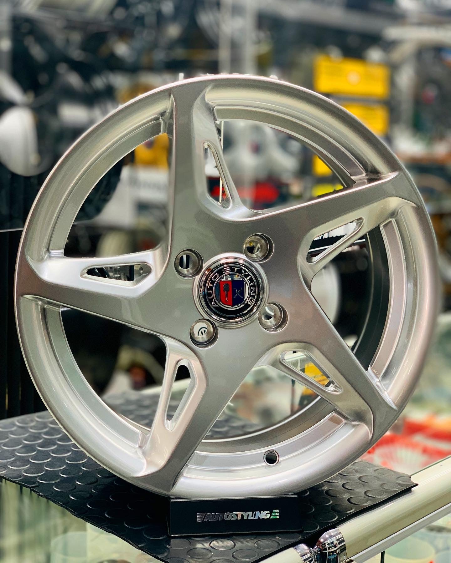 15” AS-458 SILVER
