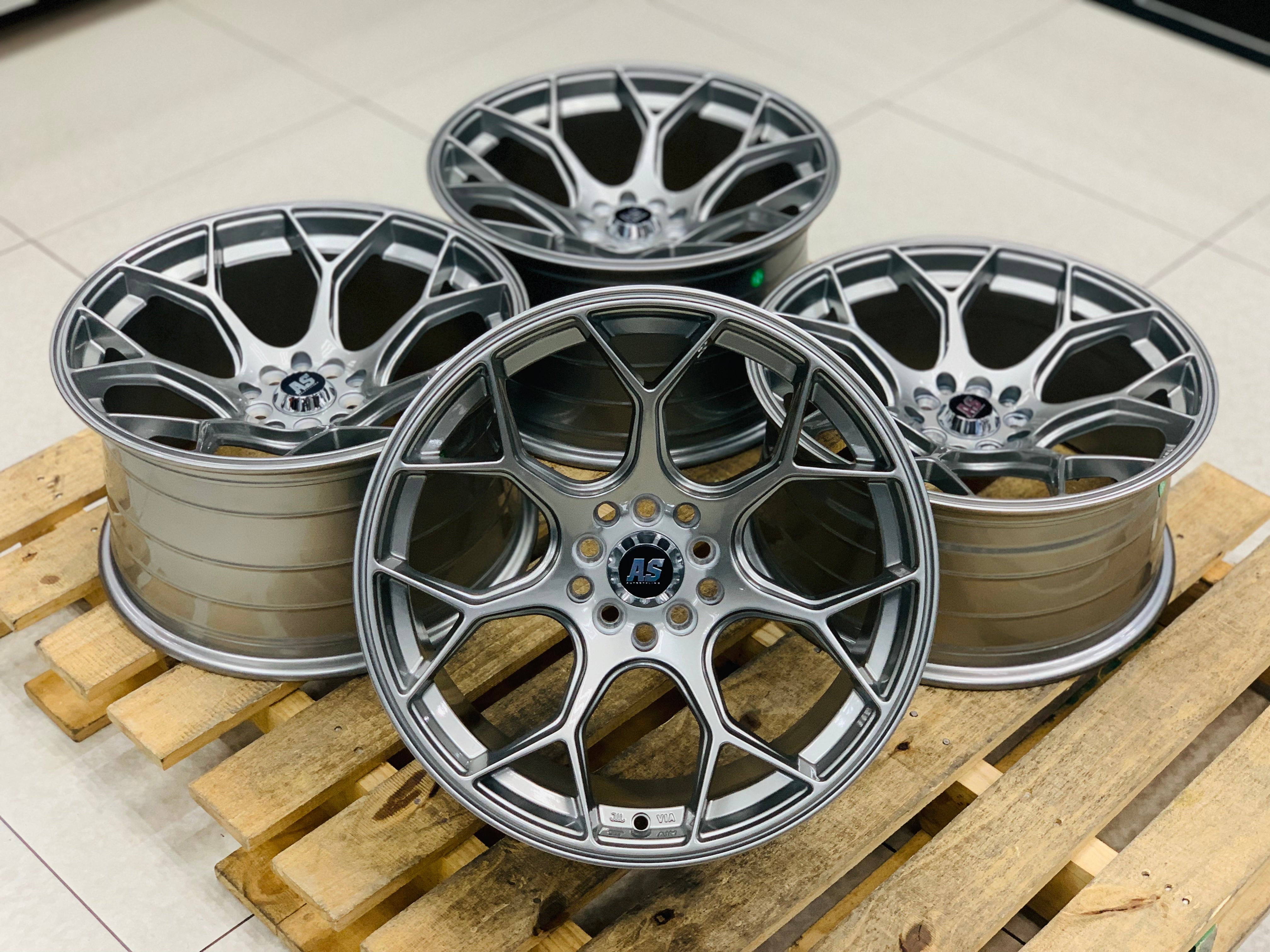 17” AS 28 XXR