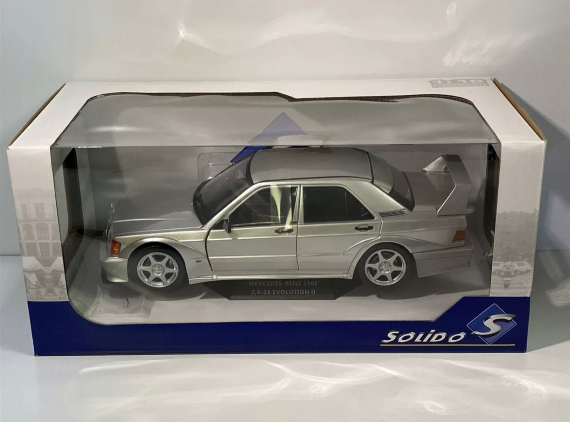 SOLIDO 1:18 SCALE MODEL CAR MERCEDES 190E EVO2