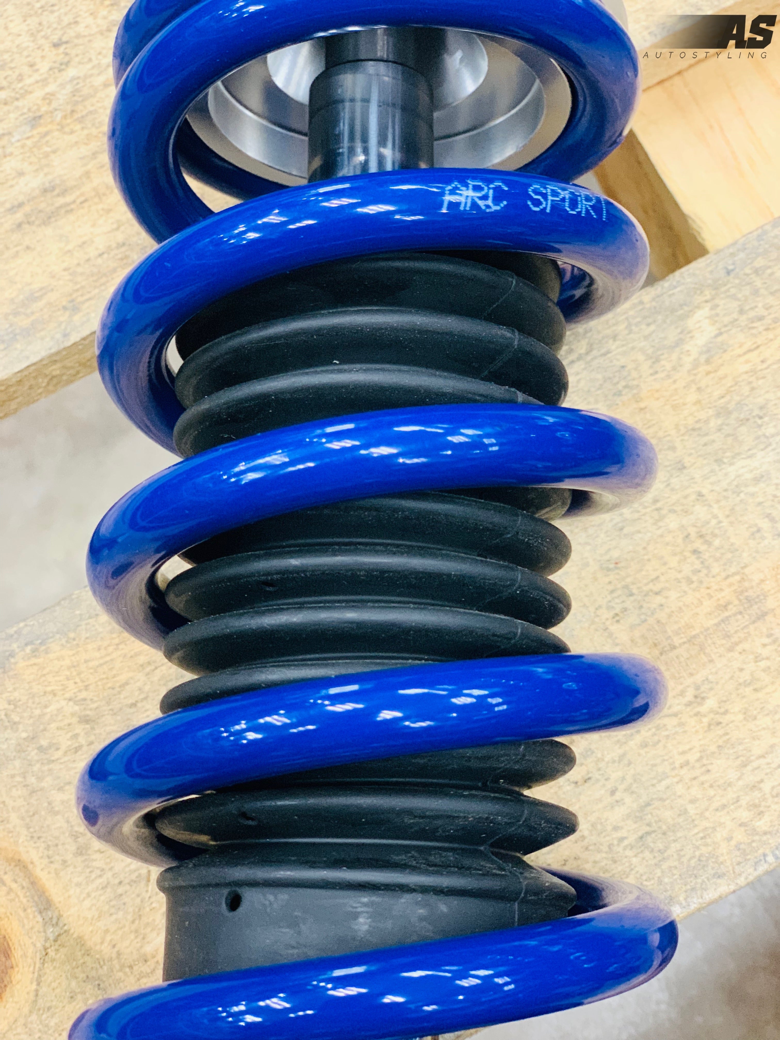 ARC COILOVERS TOYOTA E12 Run-X blue / yellow