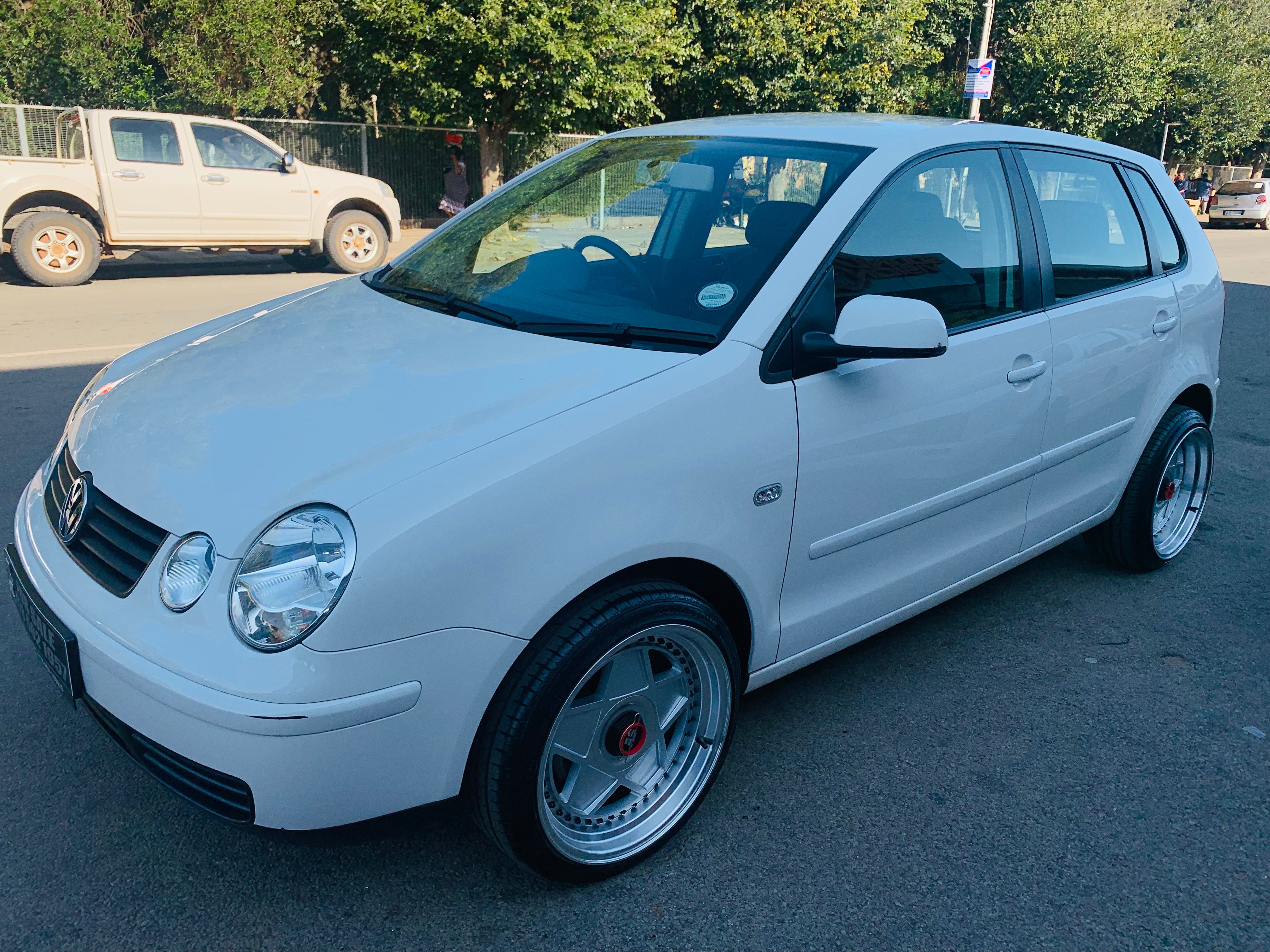 2005 POLO 1.6i with only 61000km