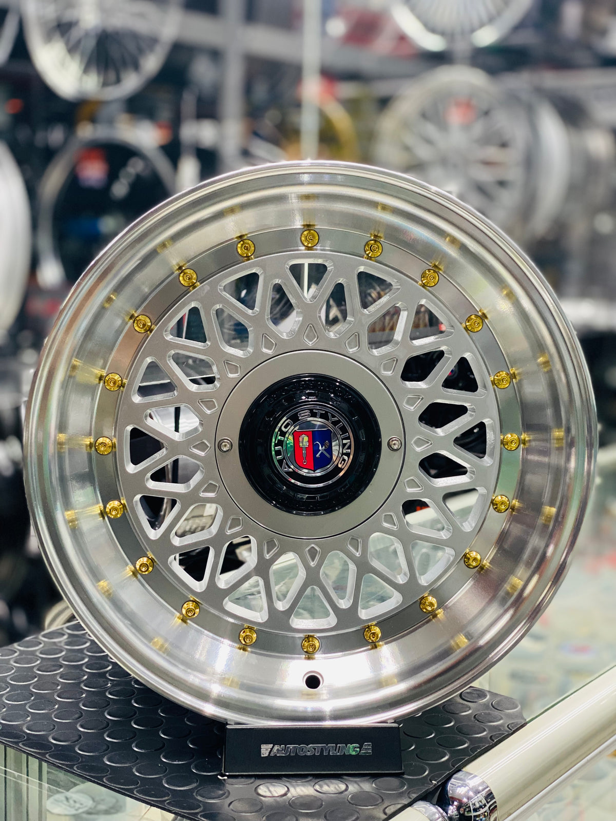 15” AS-P/MESH 4/100 4/114  SILVER + GOLD STUD
