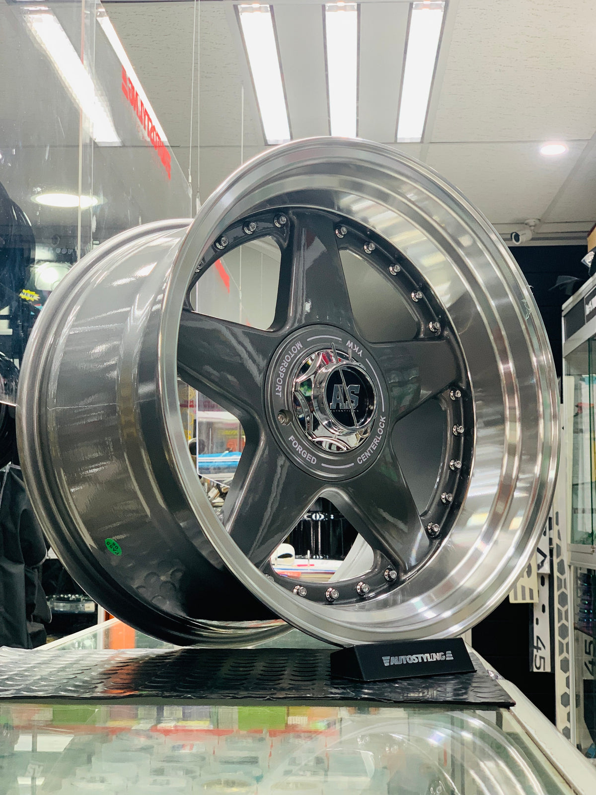 17” AS- 360 8.5/10j WHEELS