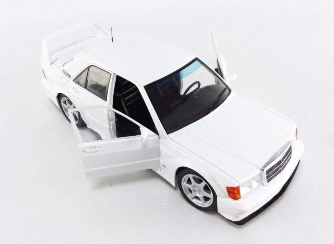 SOLIDO 1:18 SCALE MODEL CAR MERCEDES 190E EVO2