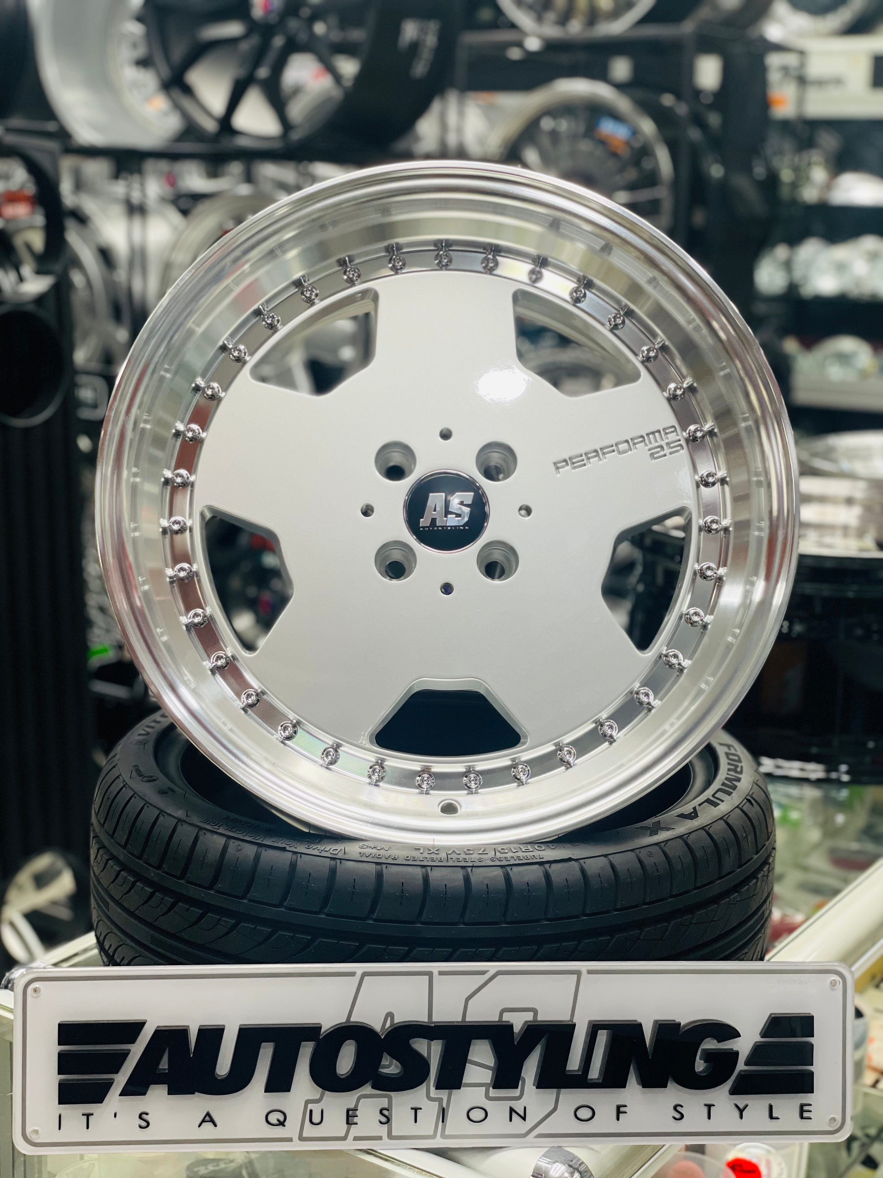 17''  AS-AMG PERFORMA M/ BLOCK 4/100 & 5/100 WHEELS