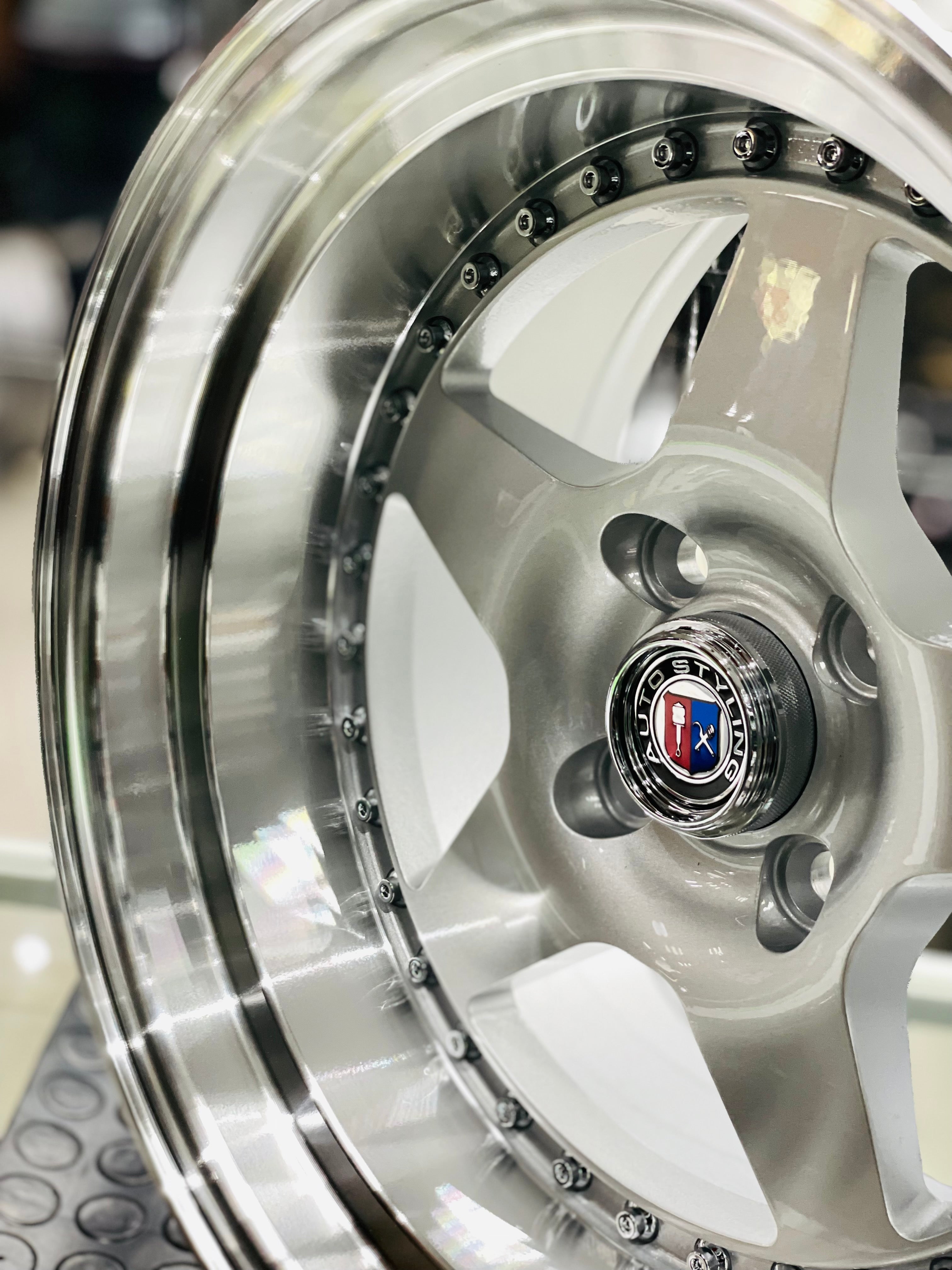 15” As-Meister