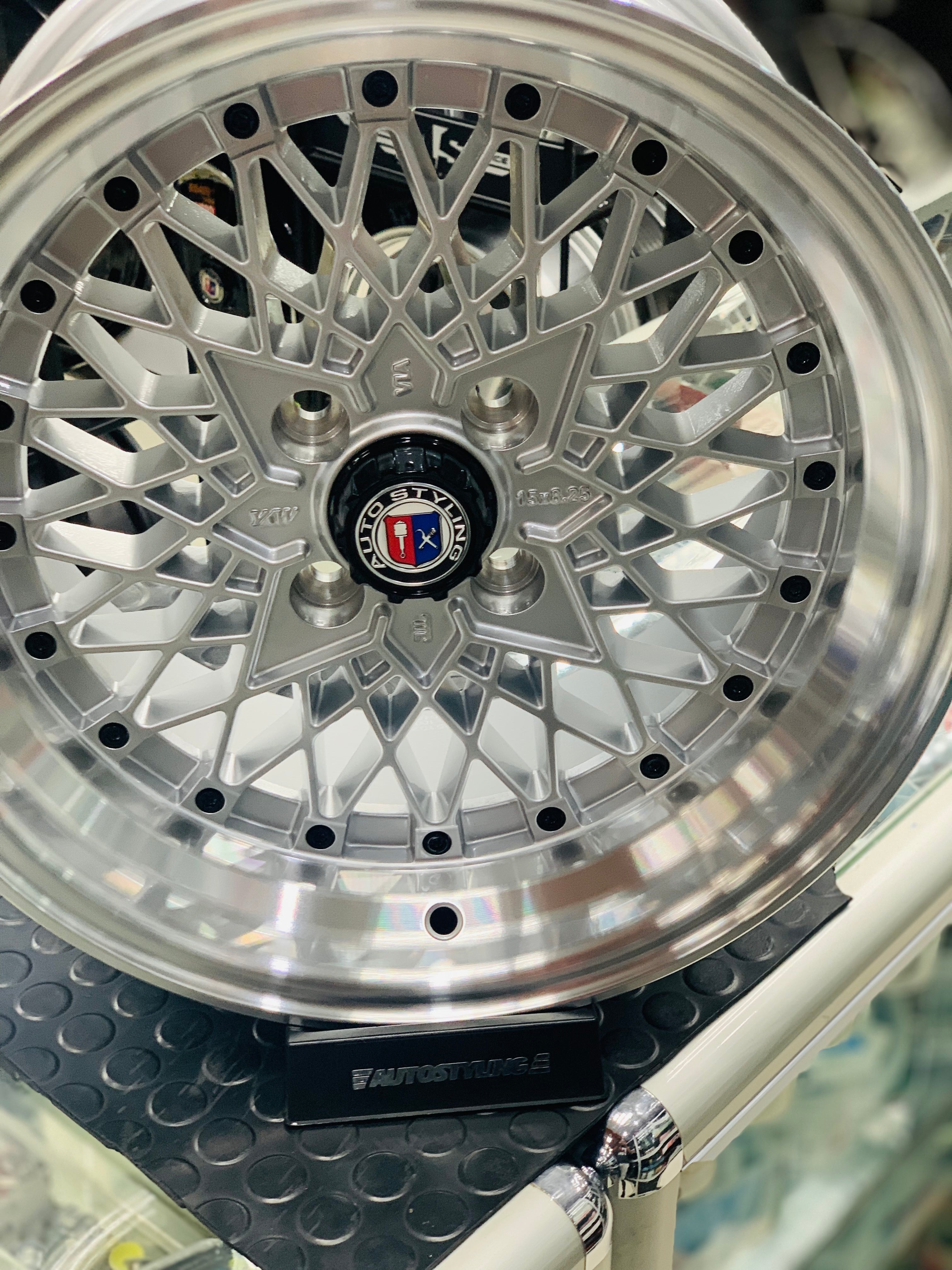 15” AS-SR 4/100 SILVER WHEELS – Autostyling Klerksdorp