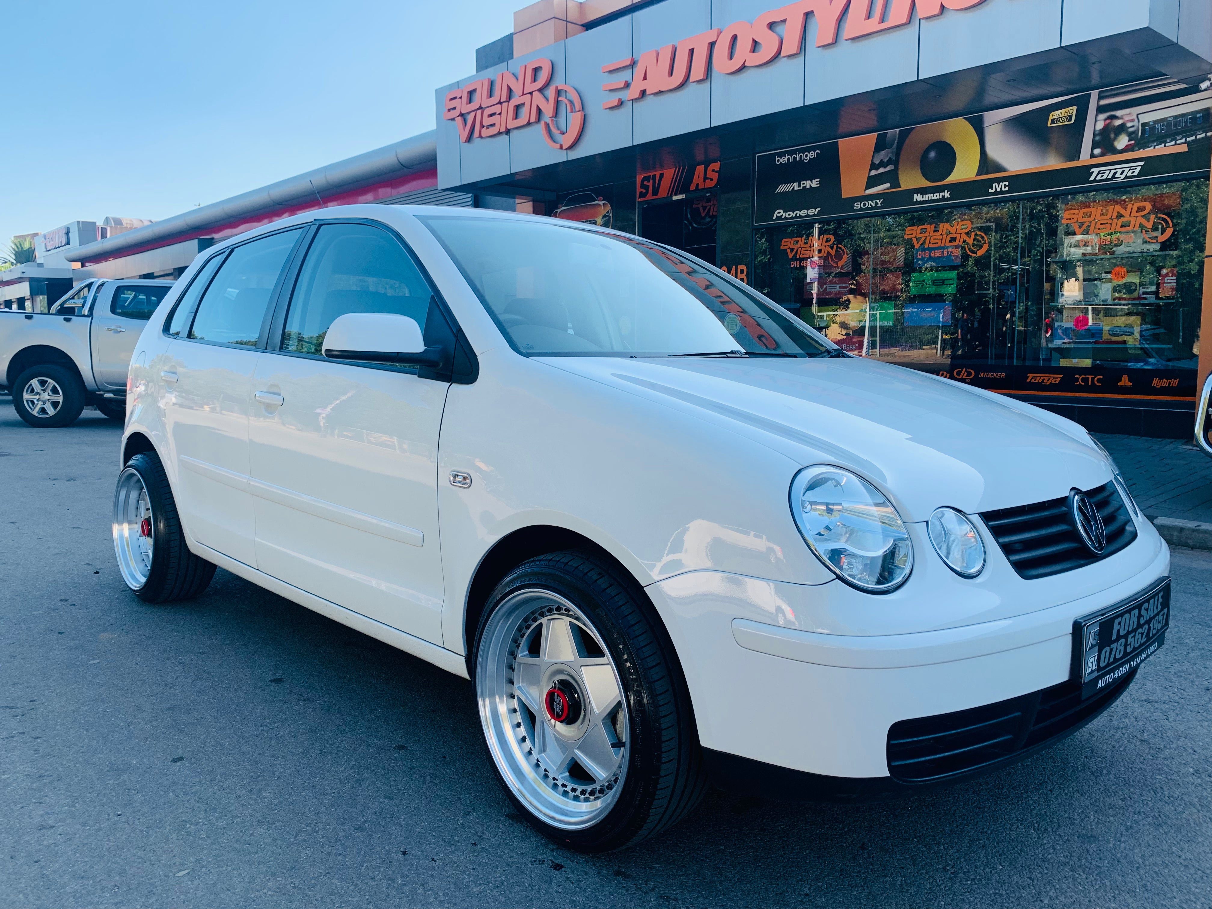 2005 POLO 1.6i with only 61000km