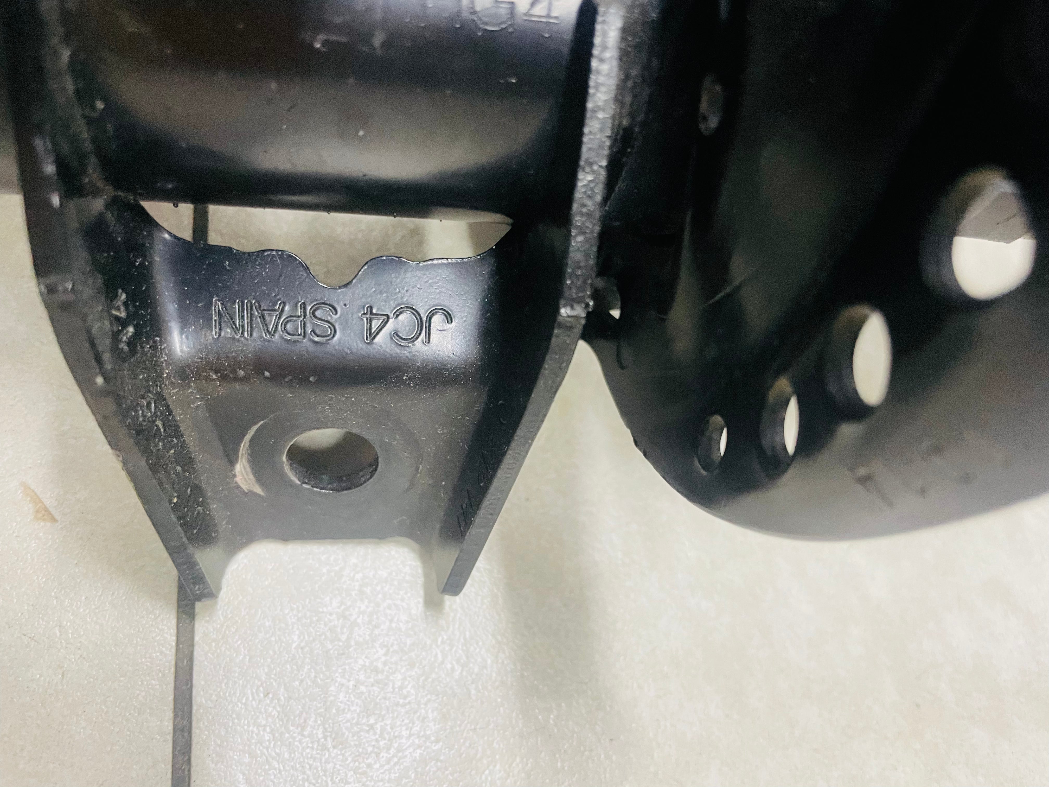 VW GOLF 7 GTI OEM USED FRONT SHOCKS